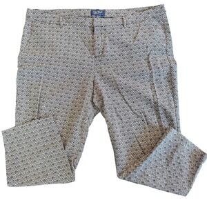 Old Navy Harper Pants women's size 18 Regular in black and white geometric print
